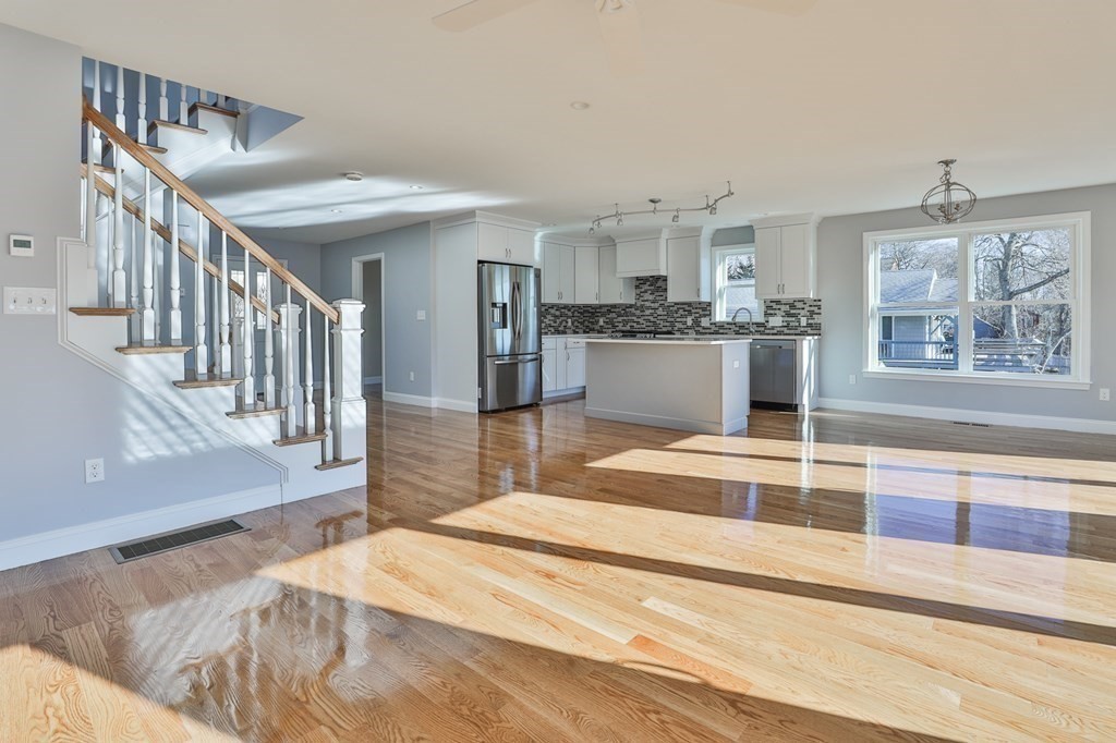 133 Gregory Island Road Hamilton, MA 01982 - Photo 10 of 42 Gallery Image 10