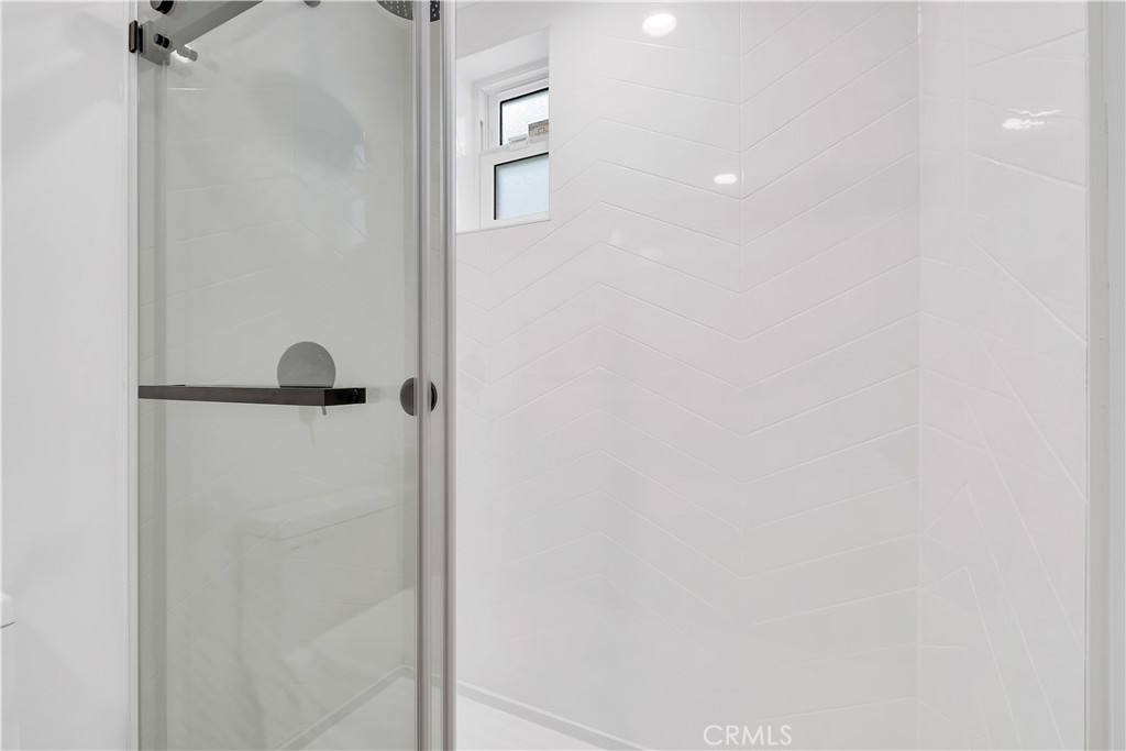 226 B Arena Street, Unit B El Segundo, CA 90245 - Photo 19 of 20 a close view of shower tap