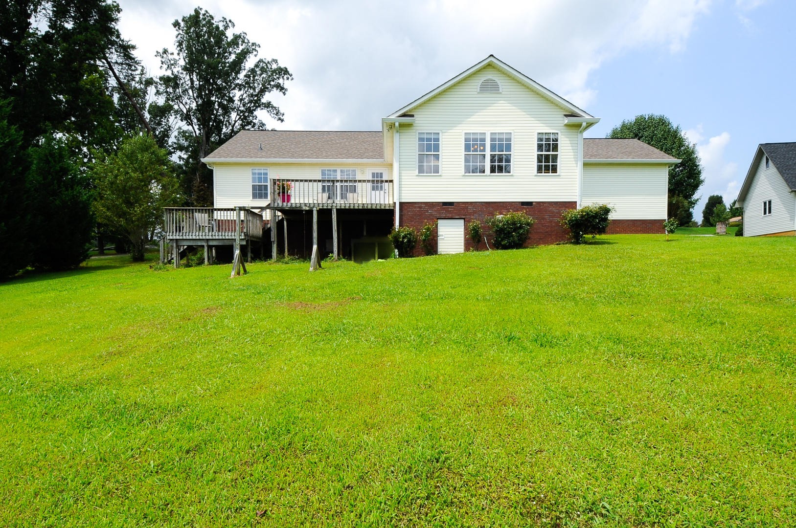 734 Helton Road Maryville, TN 37804 - Photo 8 of 40 Gallery Image 8