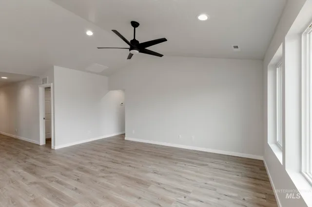 $375,990 | 1708 North Birch Street, Jerome, ID 83338