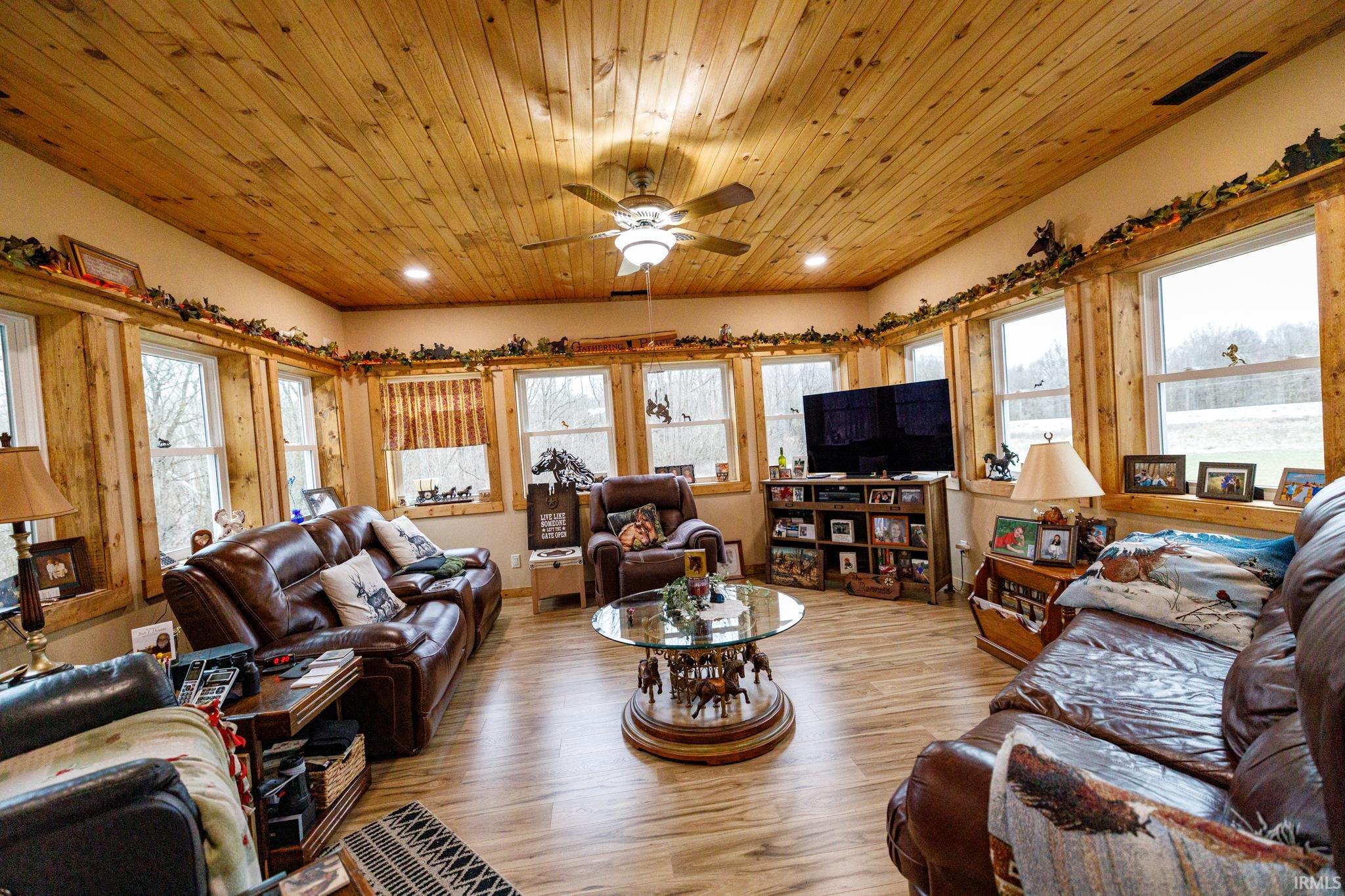 3932 West Division Road Peru, IN 46970 - Photo 4 of 35