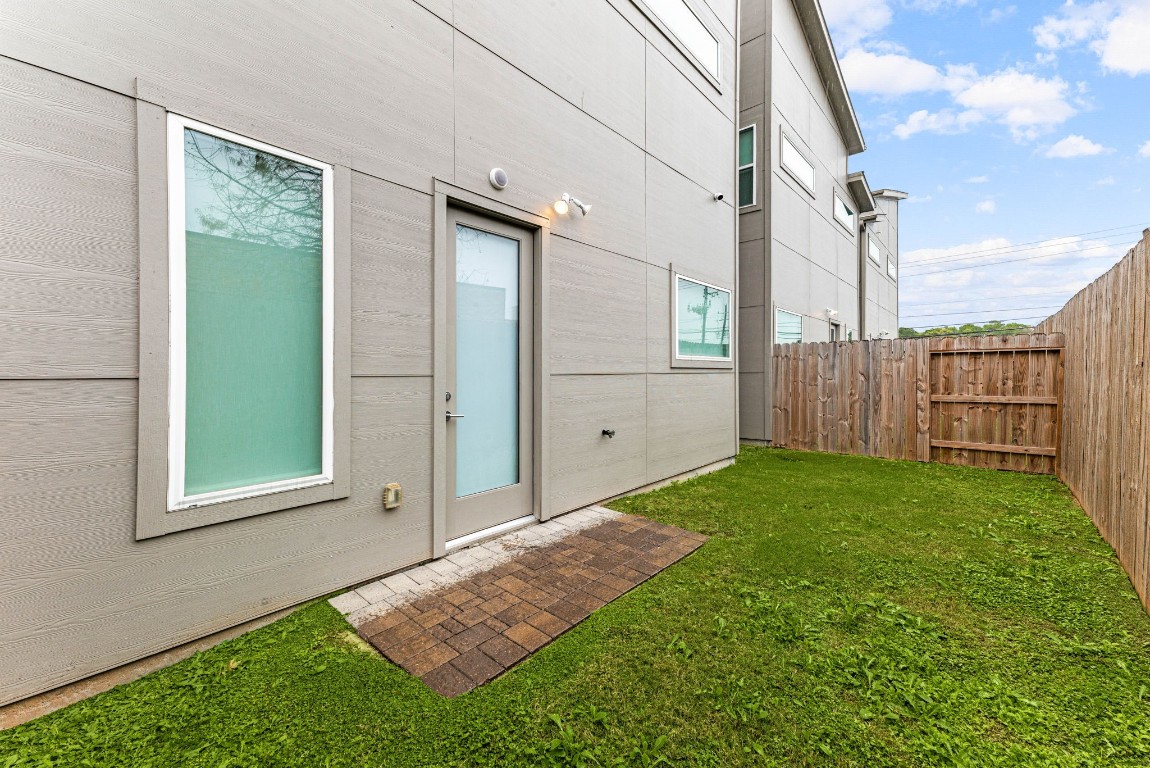 5722 Rucio Lane, Unit A Houston, TX 77092 - Photo 26 of 29 Private fenced backyard with room to enjoy the outdoor.
