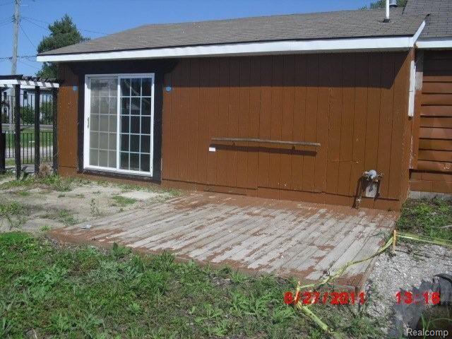 1763 Allen Road Smiths Creek, MI 48074 - Photo 2 of 12 1763 N Allen Rd (9)
