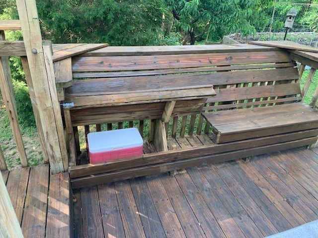 651 Hicks Road Nashville, TN 37221 - Photo 29 of 36 Storage benches handy for tub supplies.