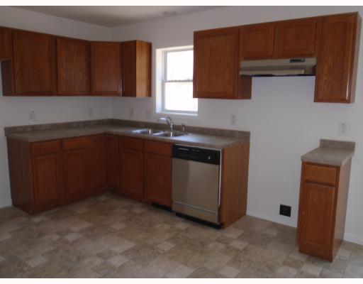 547 Chapel Road Aliquippa, PA 15001 - Photo 2 of 7 Kitchen.