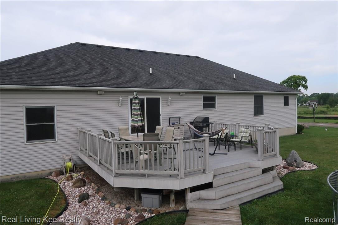 62730 Place Road New Haven, MI 48048 - Photo 6 of 42 4.JPG