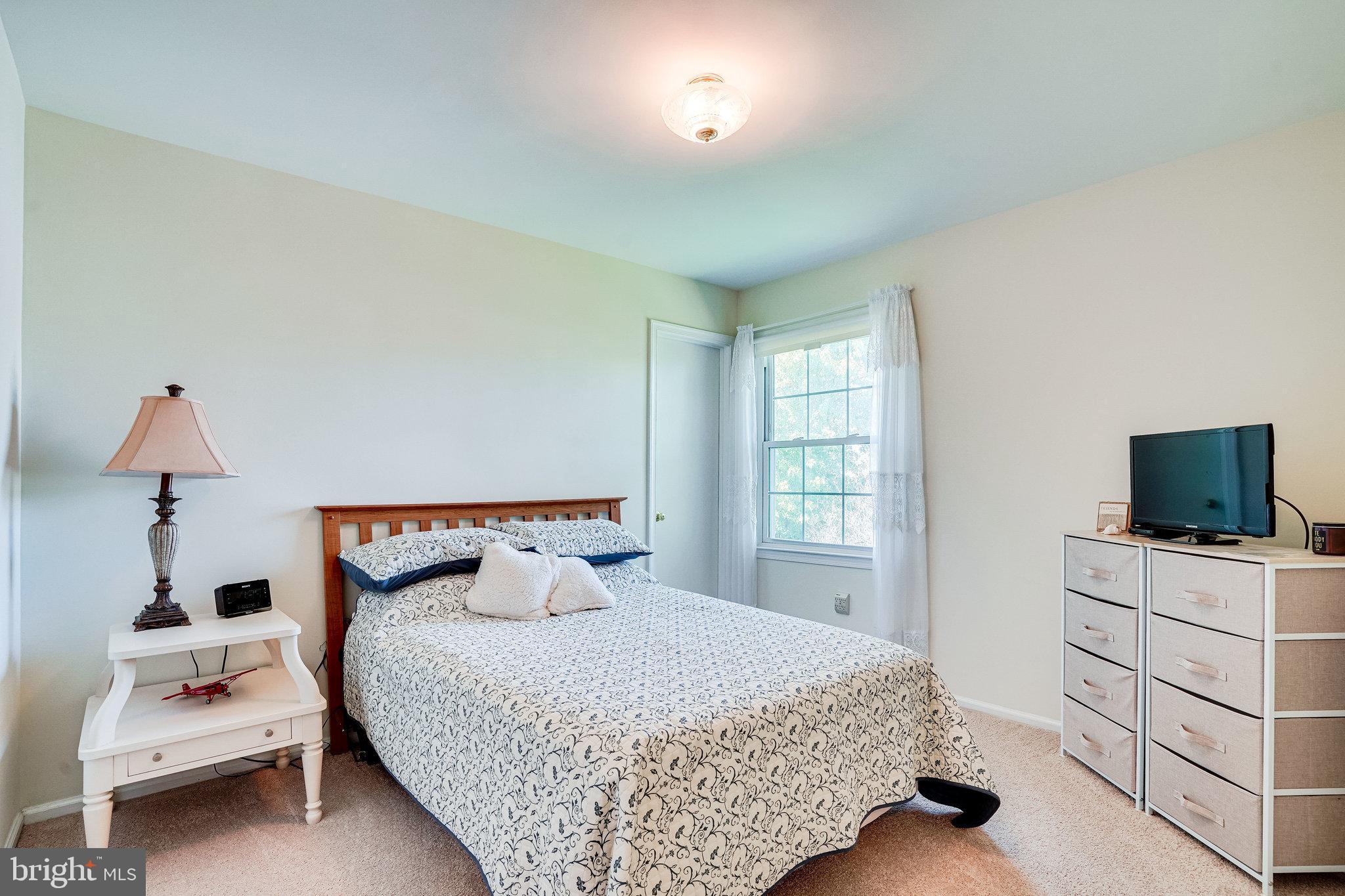 8954 Rolling Road Manassas, VA 20110 - Photo 22 of 29