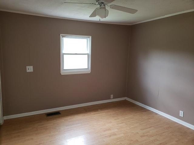 11505 Sunnyside Road Philadelphia, TN 37846 - Photo 4 of 5 sunnyside bedroom 5-30-19