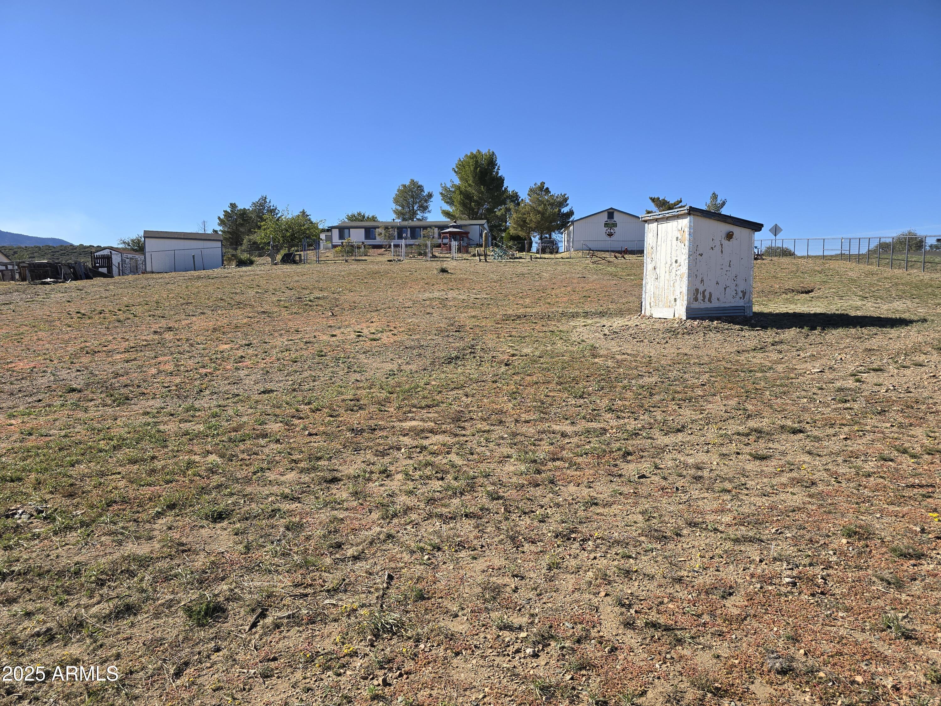 11965 Henderson Road Dewey, AZ 86327 - Photo 54 of 61 a view of a terrace space