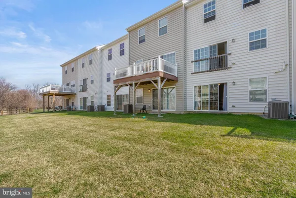 $369,000 | 517 Boxwood Lane, Woodbury, NJ 08096