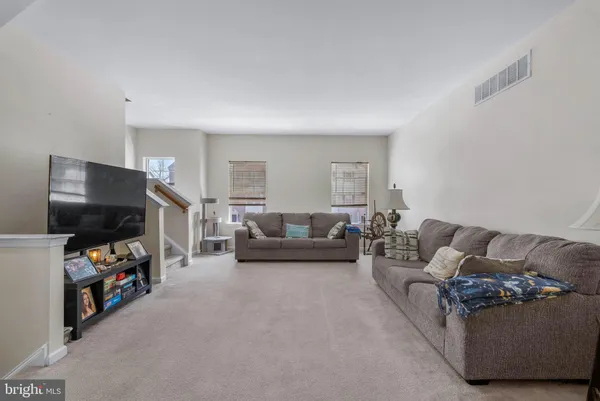 $369,000 | 517 Boxwood Lane, Woodbury, NJ 08096