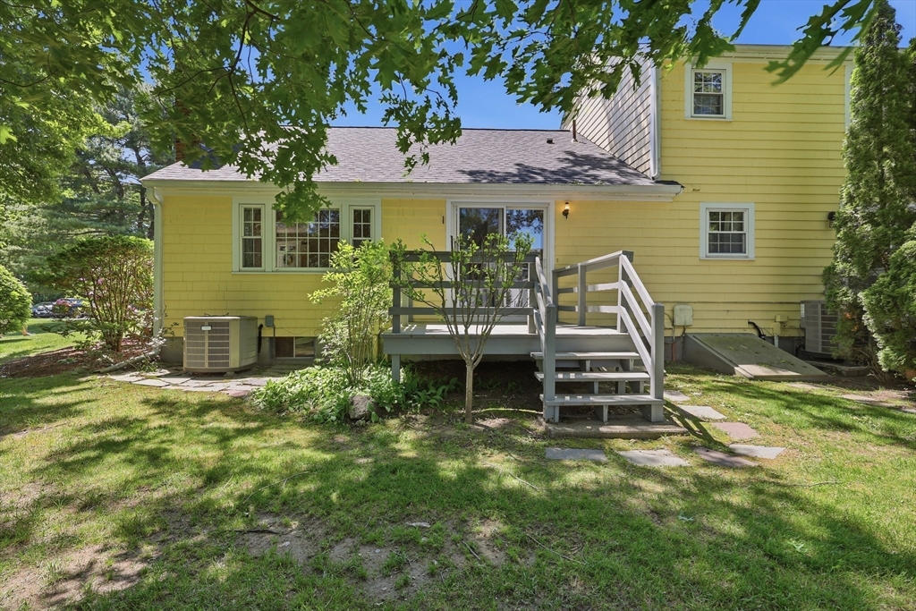 15 Meetinghouse Road, Unit 15 Acton, MA 01720 - Photo 27 of 35