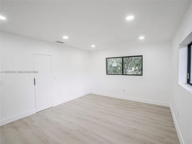 $8,500 | 530 Northeast 91st Street, Miami Shores, FL 33138