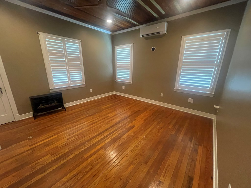 417 North Jackson Street Brookhaven, MS 39601 - Photo 15 of 34 Primary bed room