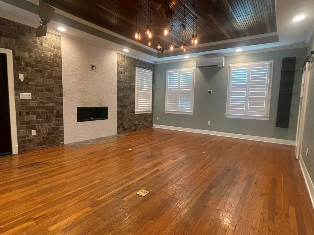 417 North Jackson Street Brookhaven, MS 39601 - Photo 5 of 34 Living room