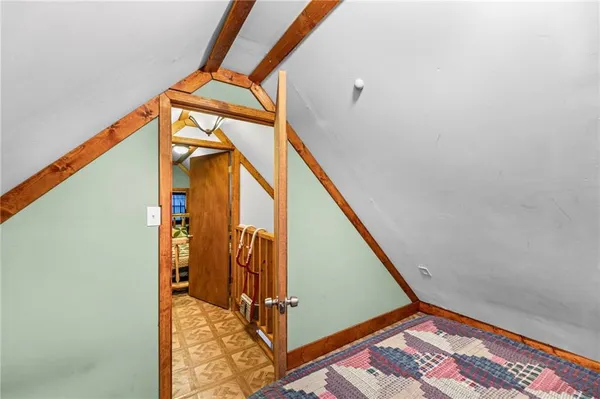 $198,000 | 61 North Lakeview Road, Mapleton, KS 66754