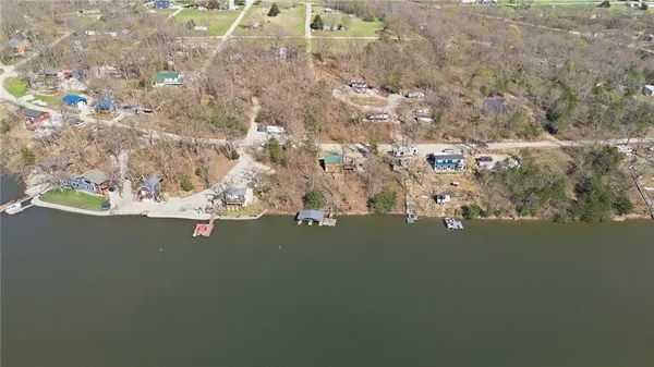 $198,000 | 61 North Lakeview Road, Mapleton, KS 66754