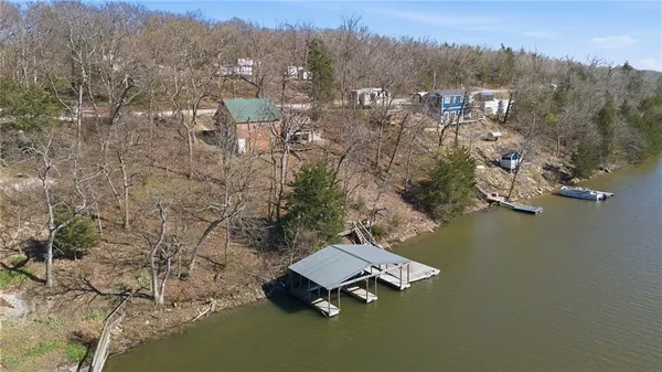 $198,000 | 61 North Lakeview Road, Mapleton, KS 66754