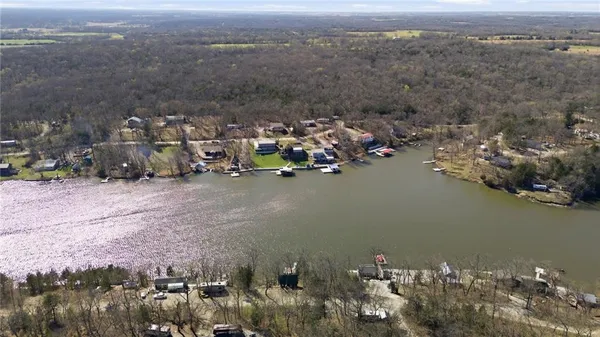 $198,000 | 61 North Lakeview Road, Mapleton, KS 66754