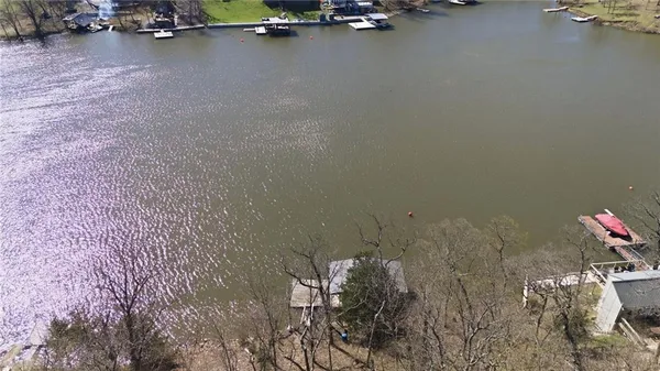 $198,000 | 61 North Lakeview Road, Mapleton, KS 66754