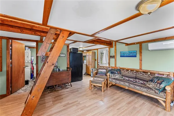 $198,000 | 61 North Lakeview Road, Mapleton, KS 66754