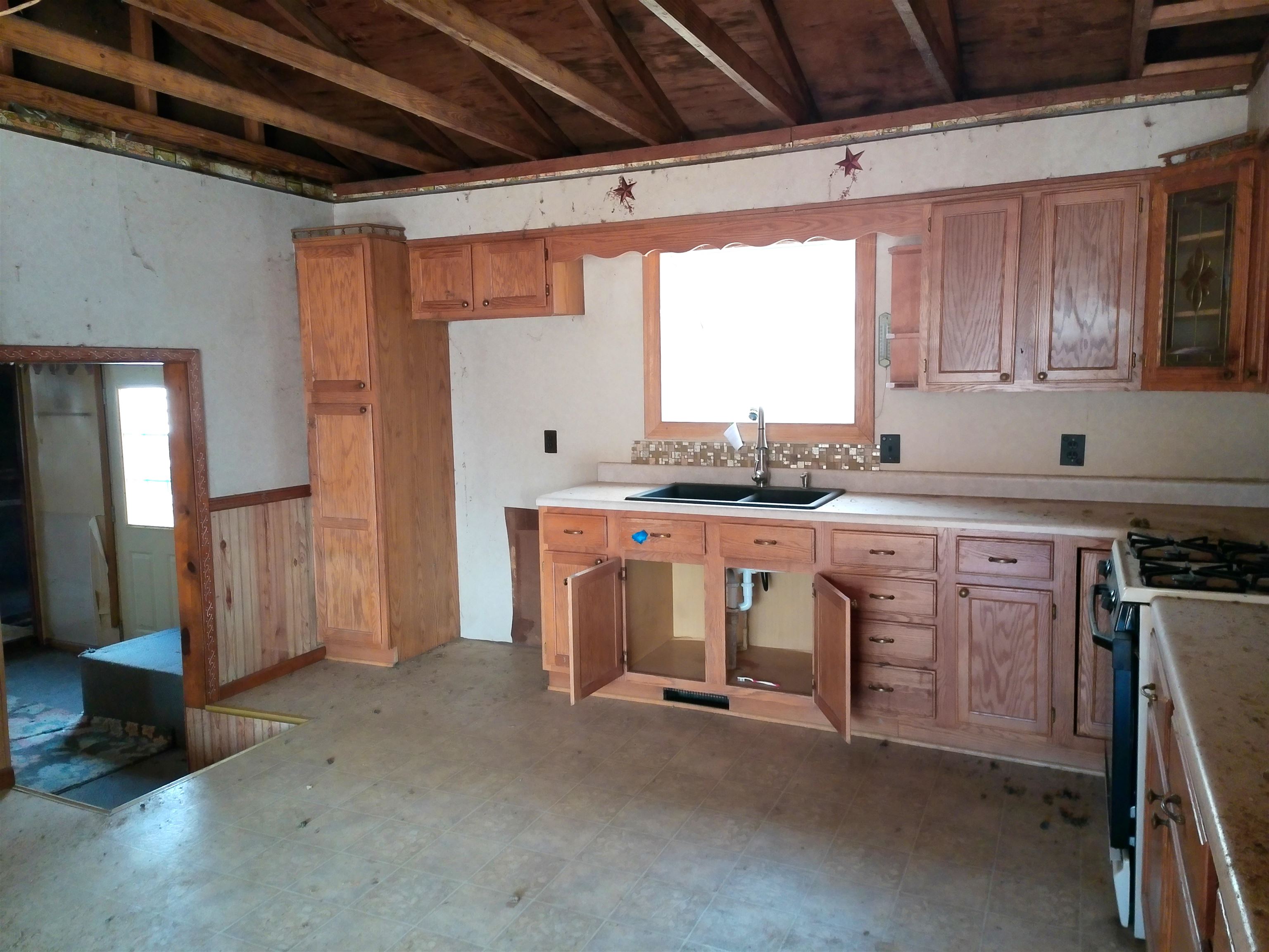 142 Beach Edgerton, WI 53534 - Photo 10 of 30