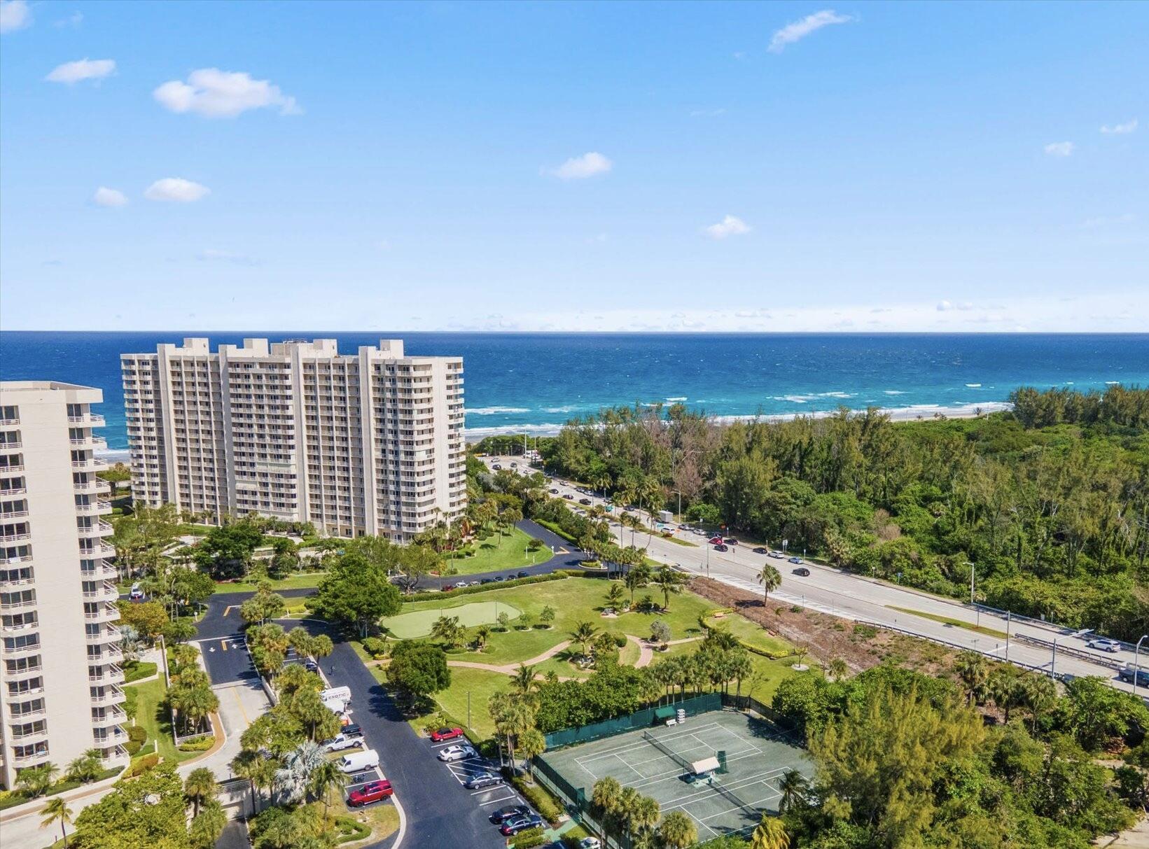 4101 North Ocean Boulevard, Unit D Boca Raton, FL 33431 - Photo 17 of 21 Tennis and putting green