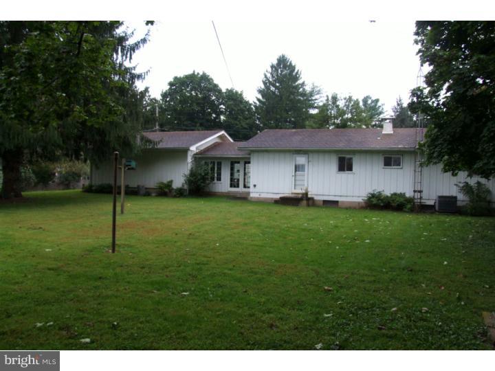 123 Spruce Road Riegelsville, PA 18077 - Photo 13 of 15