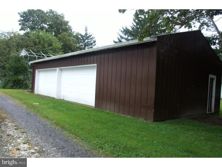 123 Spruce Road Riegelsville, PA 18077 - Photo 14 of 15