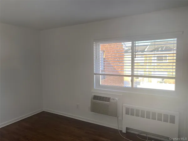 $3,400 | 520 Dawson Lane, Jericho, NY 11753