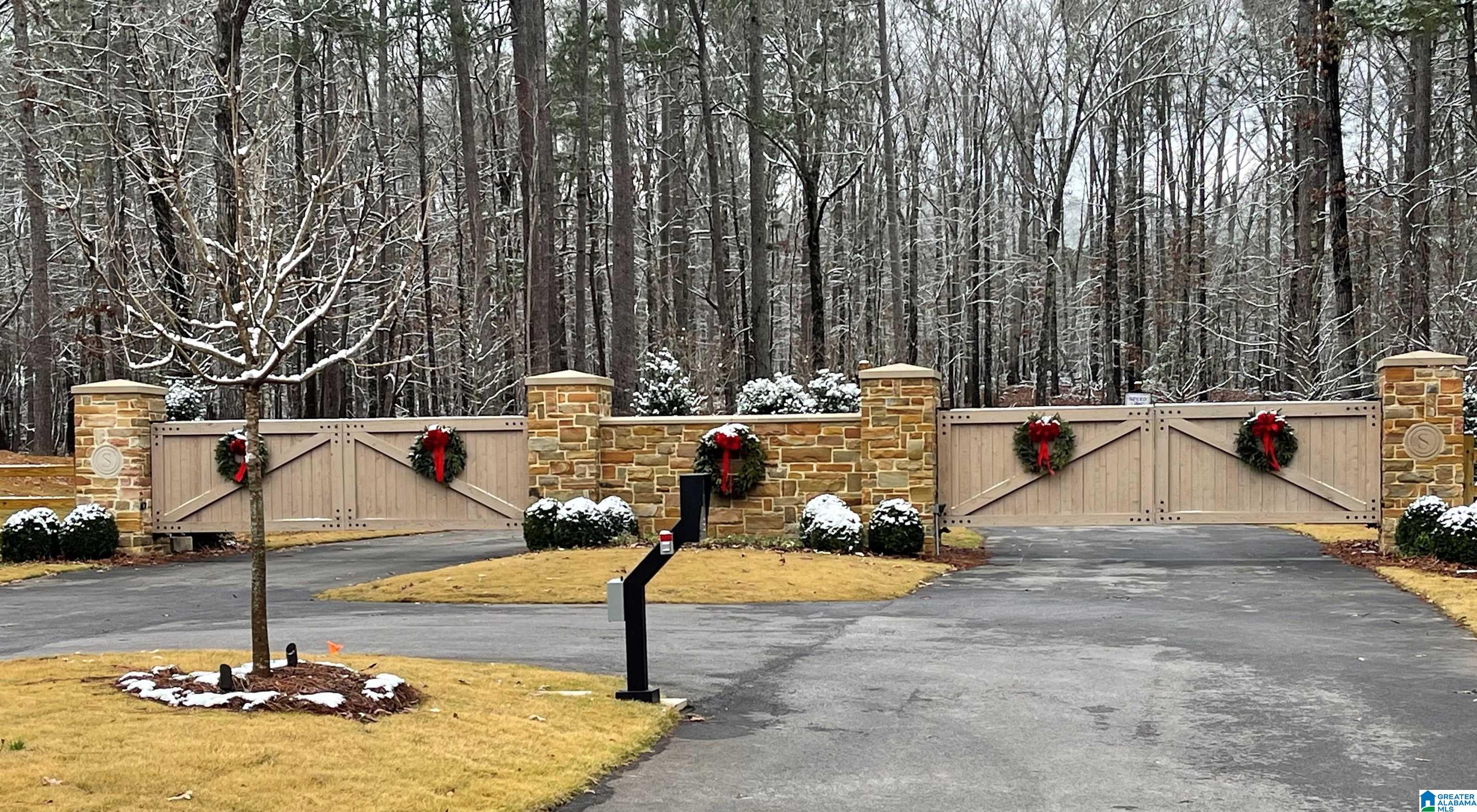South Oak Drive, Unit 10 Birmingham, AL 35242 - Photo 1 of 43