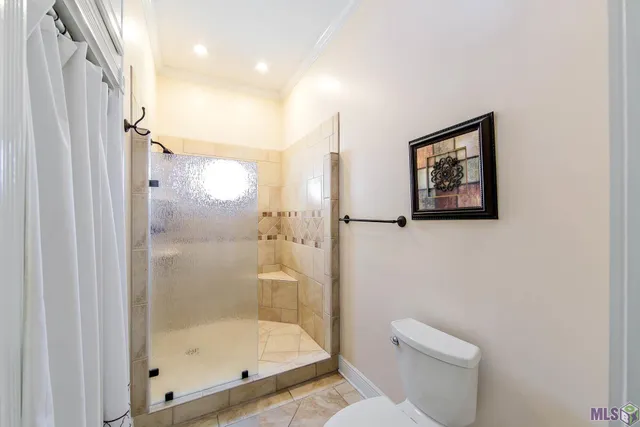 $350,000 | 208 Comanche Drive, Houma, LA 70360