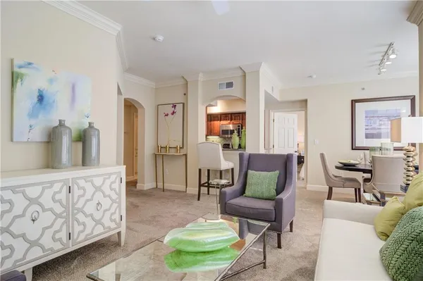 $1,873 | 3460 Kingsboro Road Northeast, Unit 421, Atlanta, GA 30326