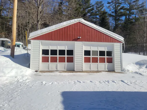 $184,900 | 108 West Village Road, Milan, NH 03588