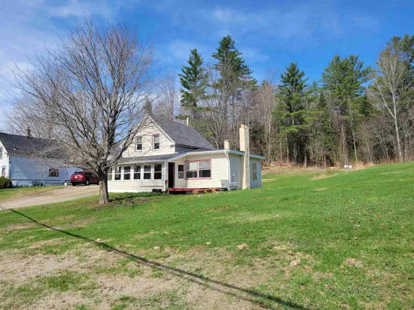 $184,900 | 108 West Village Road, Milan, NH 03588