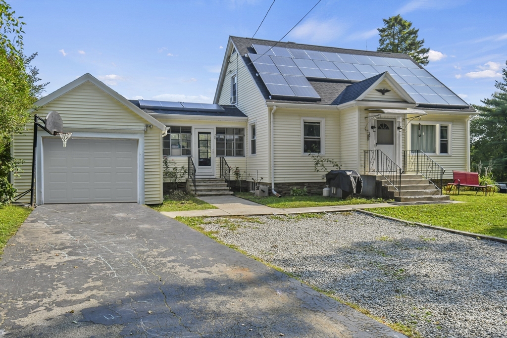 20 Dudley Hill Road Dudley, MA 01571 - Photo 3 of 34 Gallery Image 3