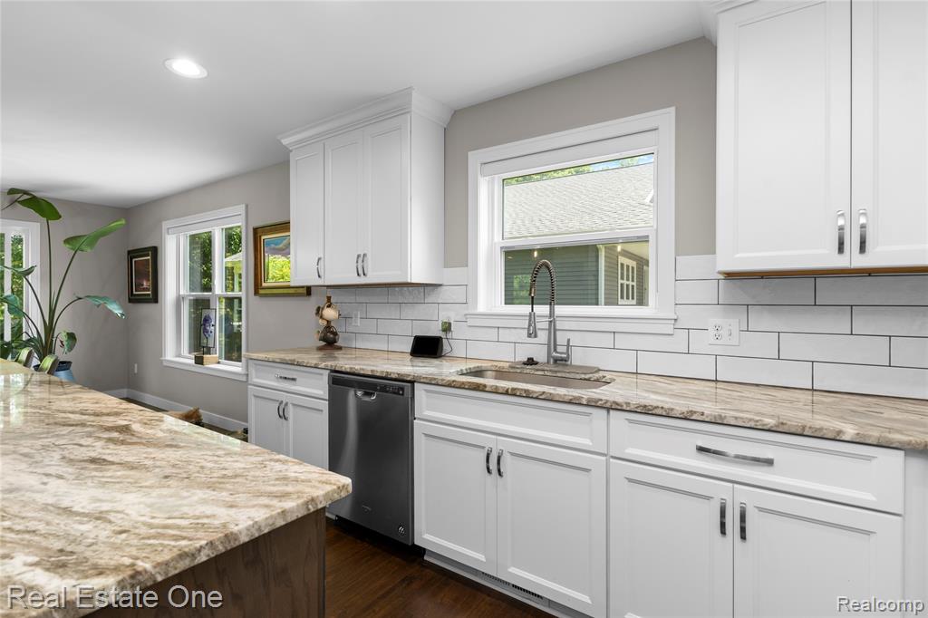 3259 Rush Lake Road Pinckney, MI 48169 - Photo 14 of 49
