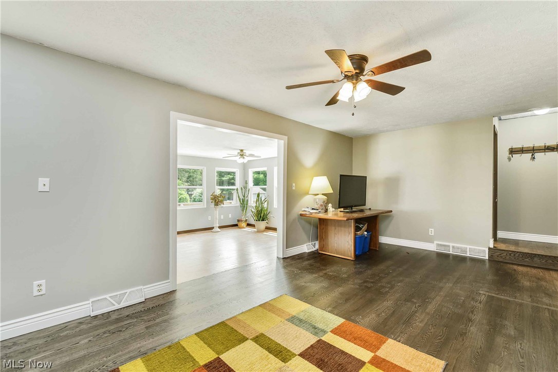 465 Deidrick Road Kent, OH 44240 - Photo 12 of 34