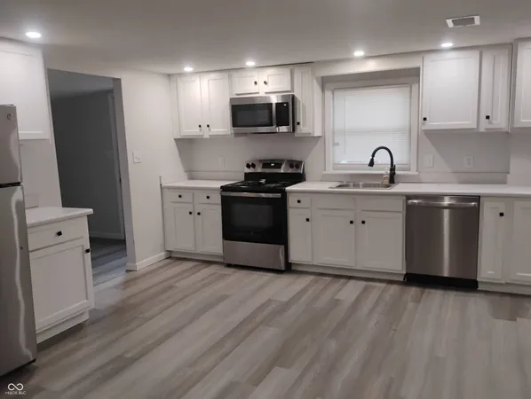 $1,200 | 1118 Parker Avenue, Shelbyville, IN 46176