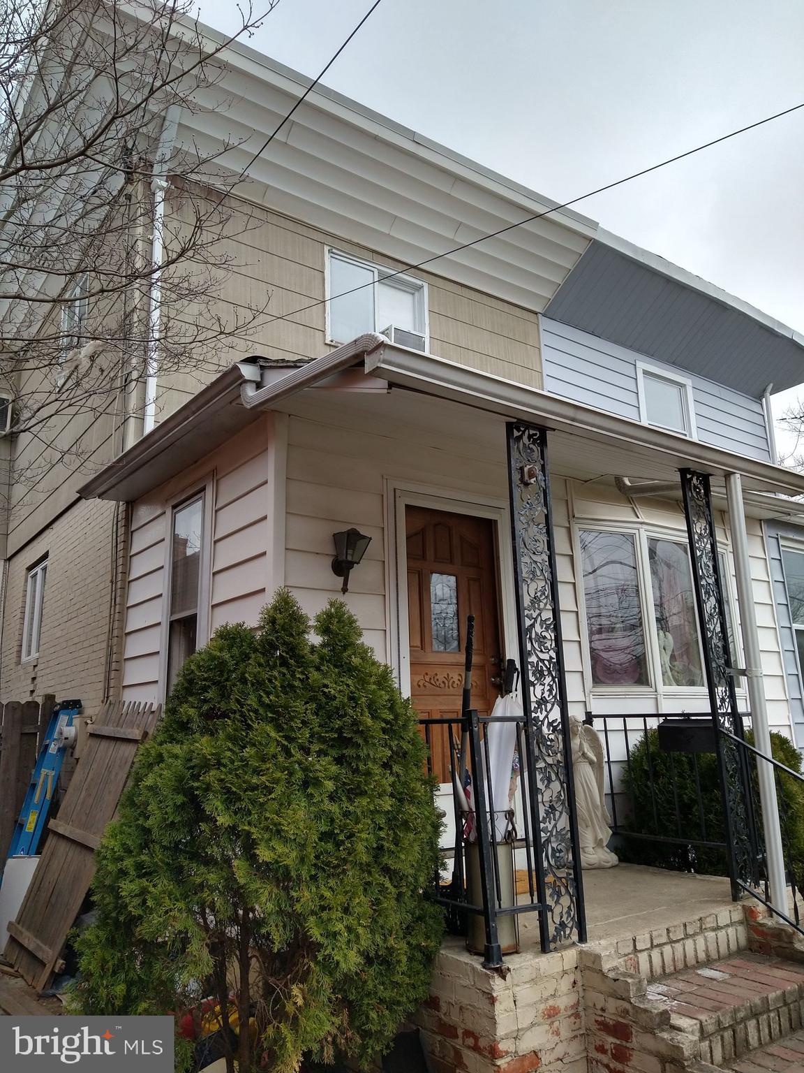 222 Holmes Road Holmes, PA 19043 - Photo 1 of 8