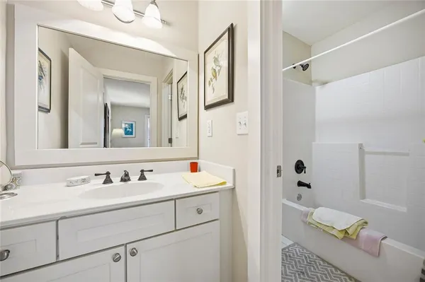 $389,900 | 268 Mission Oak Drive Southeast, Grayson, GA 30017