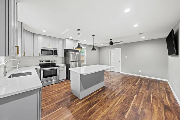 $1,500 | 25804 Maplewood Drive, Spring, TX 77386