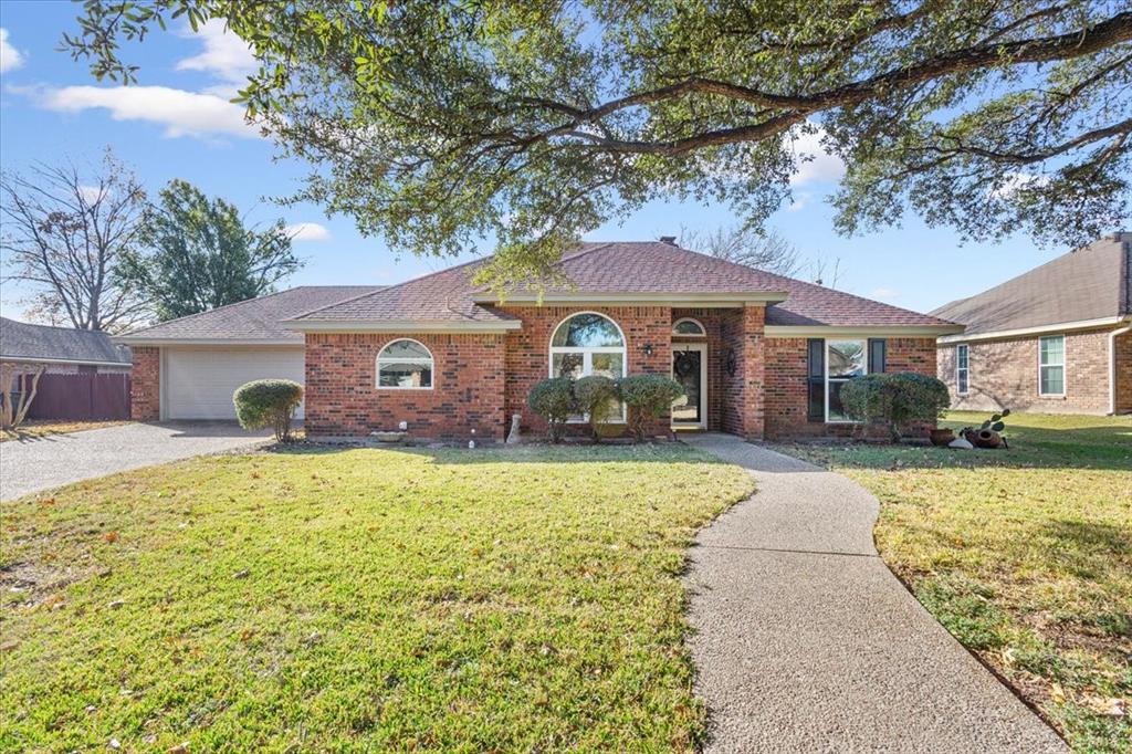327 East Chapman Road Hewitt, TX 76643 - Photo 28 of 28 a front view of a house with a yard