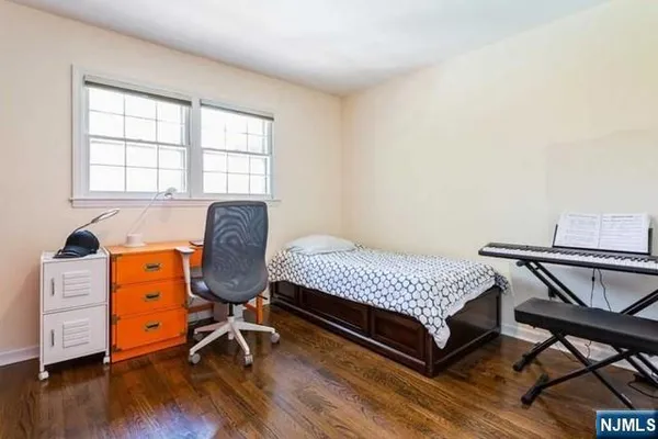 $12,000 | 437 Summit Street, Englewood Cliffs, NJ 07632