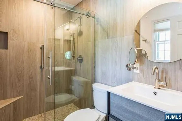 $12,000 | 437 Summit Street, Englewood Cliffs, NJ 07632