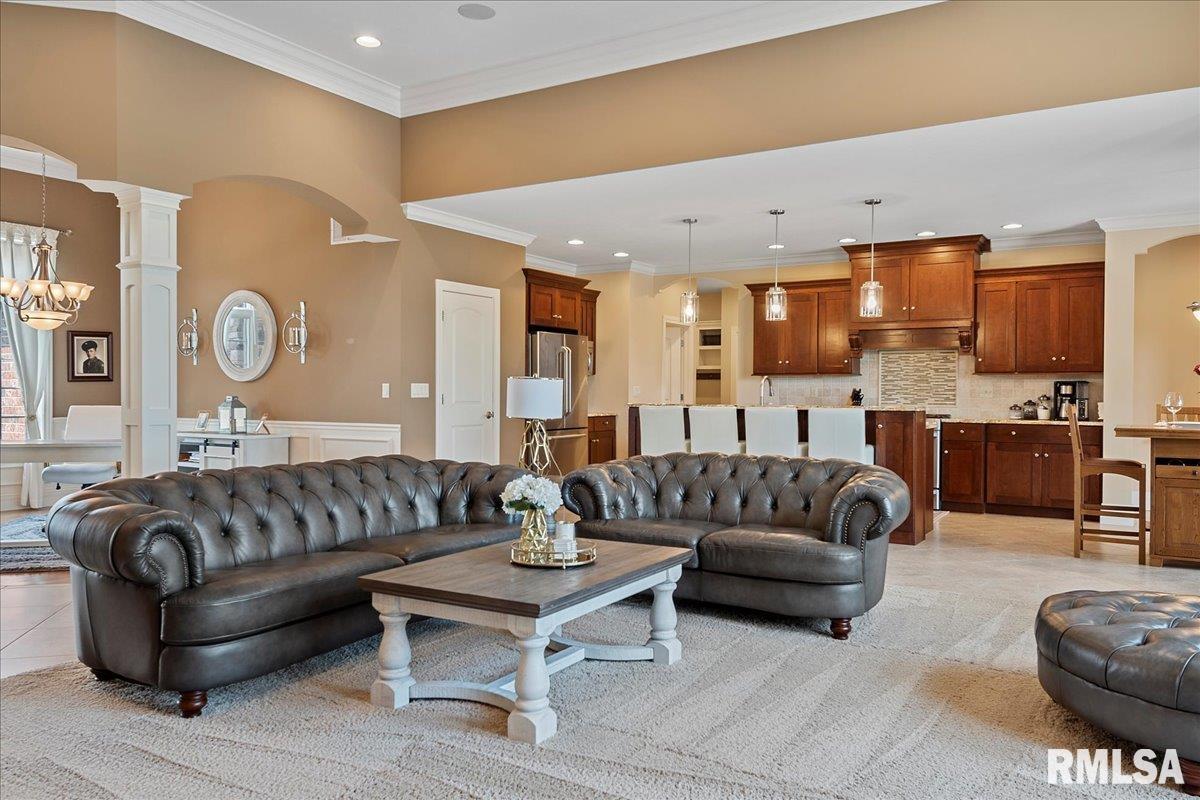 4505 Lynhurst Road Springfield, IL 62711 - Photo 6 of 44