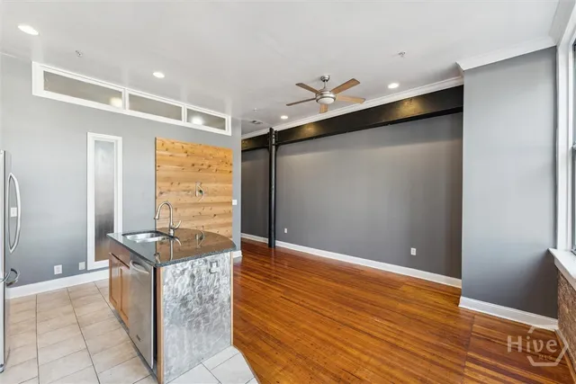 $1,850 | 122 West Broughton Street, Unit 201, Savannah, GA 31401