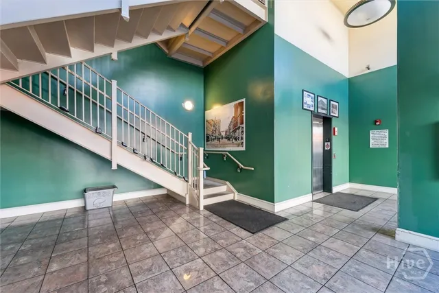 $1,850 | 122 West Broughton Street, Unit 201, Savannah, GA 31401