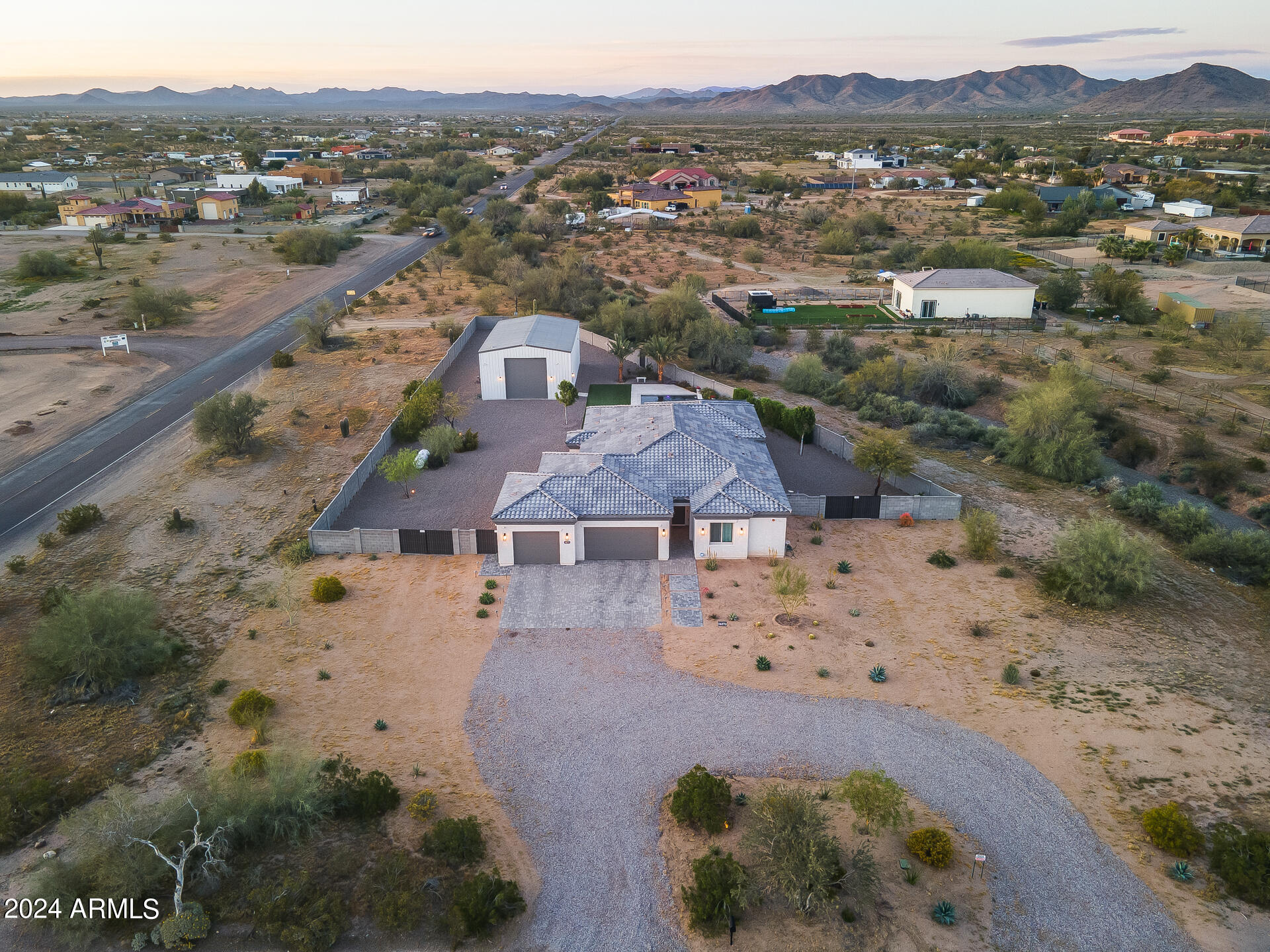 16272 West Peak View Road Surprise, AZ 85387 - Photo 8 of 110 Gallery Image 8