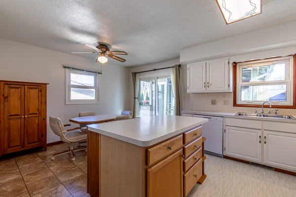 $195,000 | 1218 Margaret Drive, Princeton, IL 61356